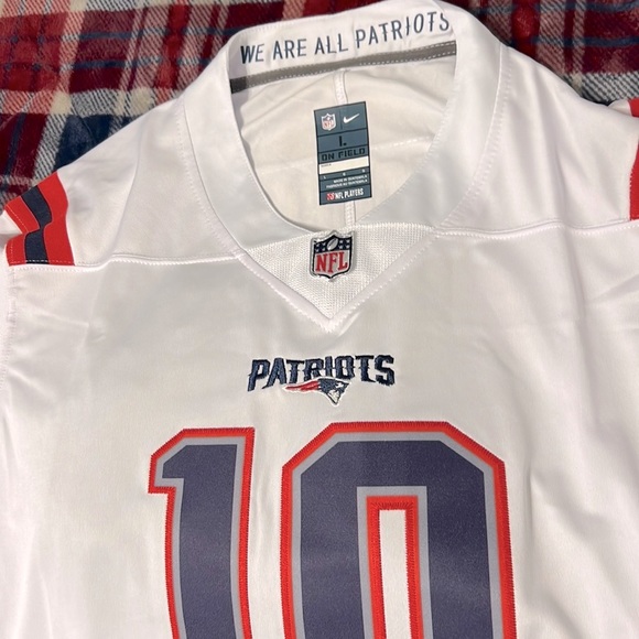 Mac Jones jersey - New England Patriots - Picture 3 of 5